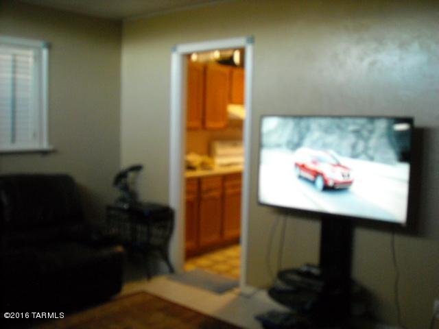 7932 E Hayne Pl, Tucson, AZ 85710 photo 2