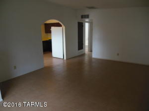 5634 S Bryant Ave, Tucson, AZ 85706 photo 5