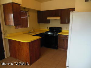 5634 S Bryant Ave, Tucson, AZ 85706 photo 3