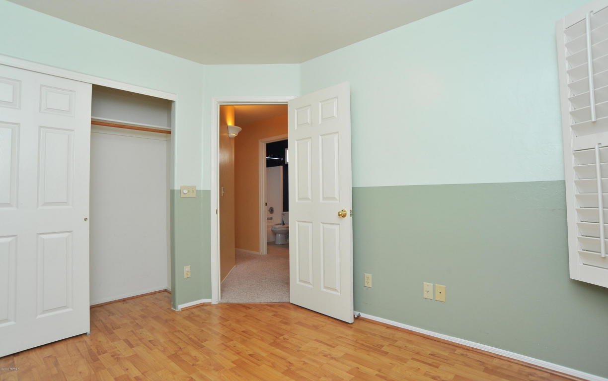 9493 E Lilly Bay Loop, Tucson, AZ 85710 photo 21