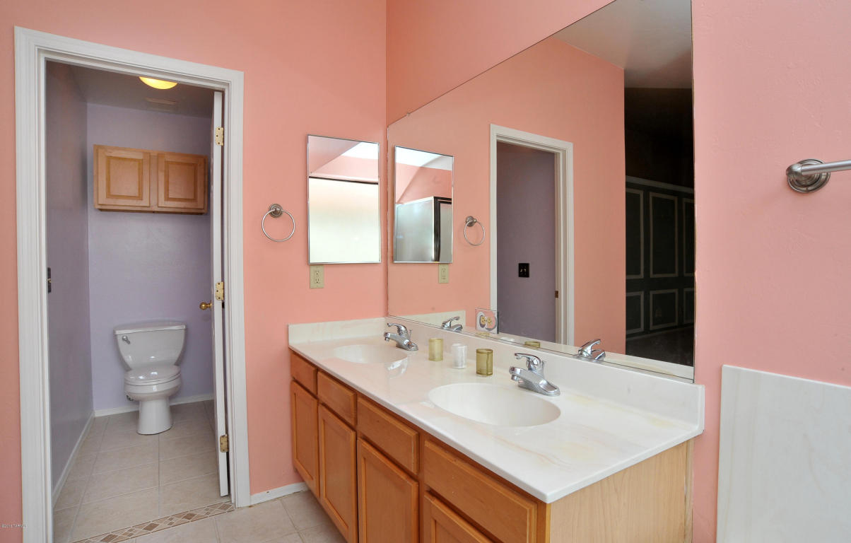 9493 E Lilly Bay Loop, Tucson, AZ 85710 photo 28