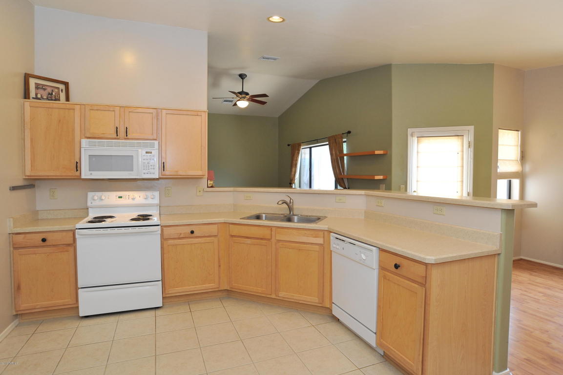9493 E Lilly Bay Loop, Tucson, AZ 85710 photo 12
