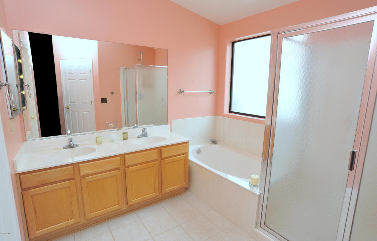 9493 E Lilly Bay Loop, Tucson, AZ 85710 photo 27