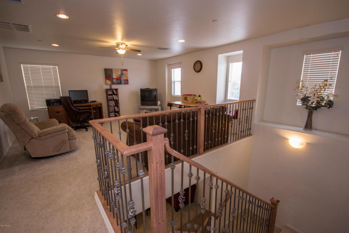 8159 W Booted Eagle Ct, Tucson, AZ 85757 photo 13