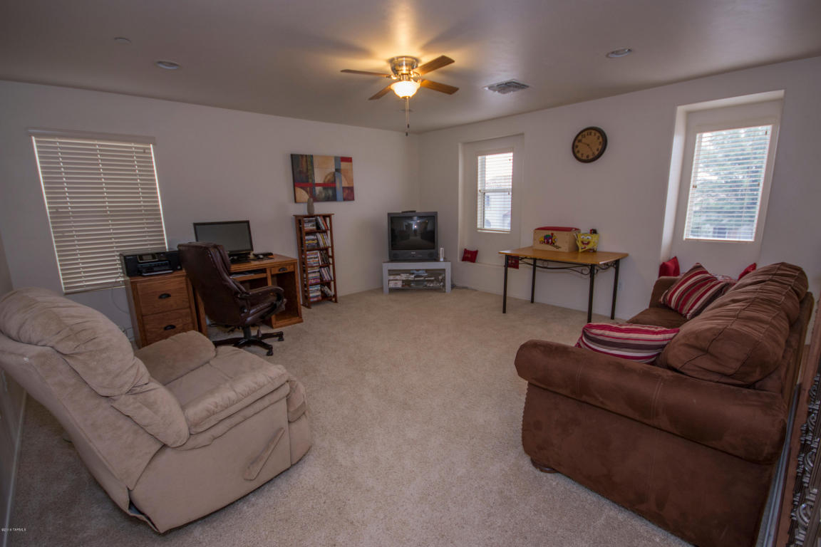 8159 W Booted Eagle Ct, Tucson, AZ 85757 photo 14