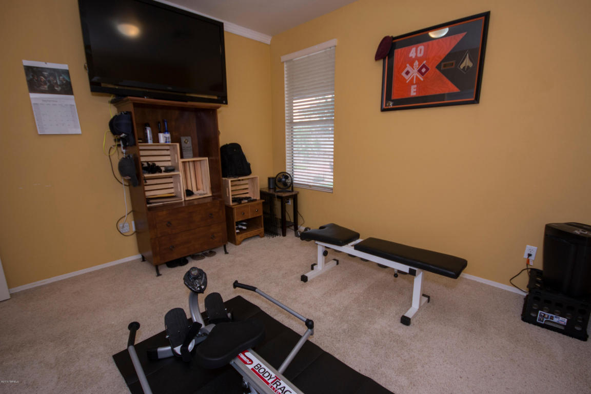 8159 W Booted Eagle Ct, Tucson, AZ 85757 photo 15