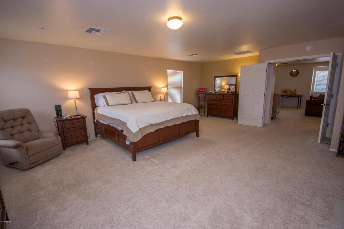 8159 W Booted Eagle Ct, Tucson, AZ 85757 photo 21
