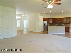 13669 E Aviara Pl, Vail, AZ 85641 photo 7