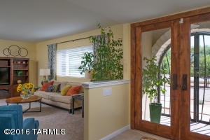 11857 E Wagon Trail Rd, Tucson, AZ 85749 photo 2