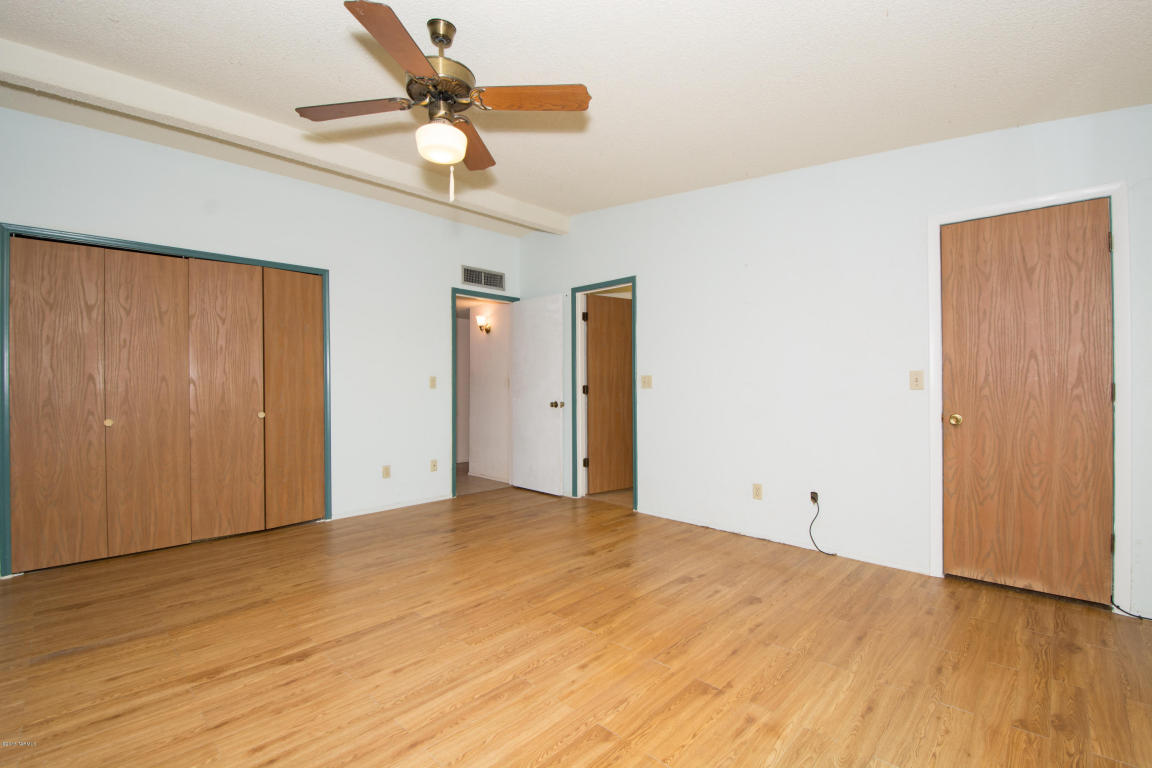 10580 E Deerfield Pl, Tucson, AZ 85749 photo 6
