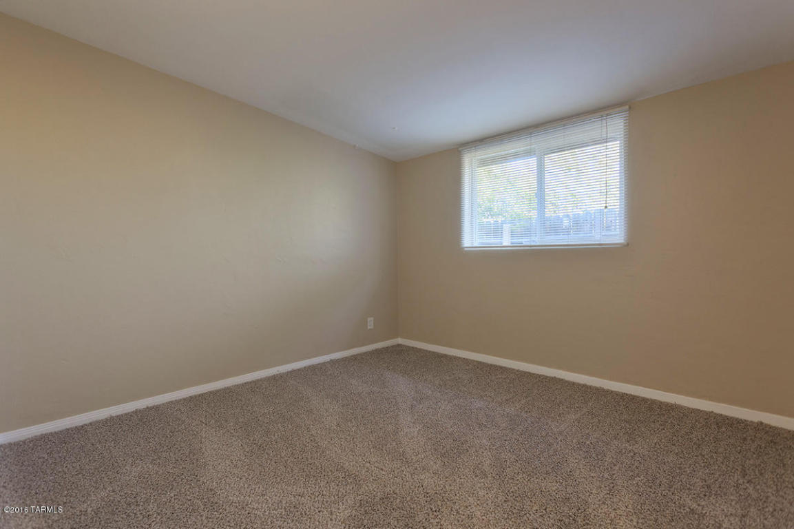 5056 E 3rd St, Tucson, AZ 85711 photo 4
