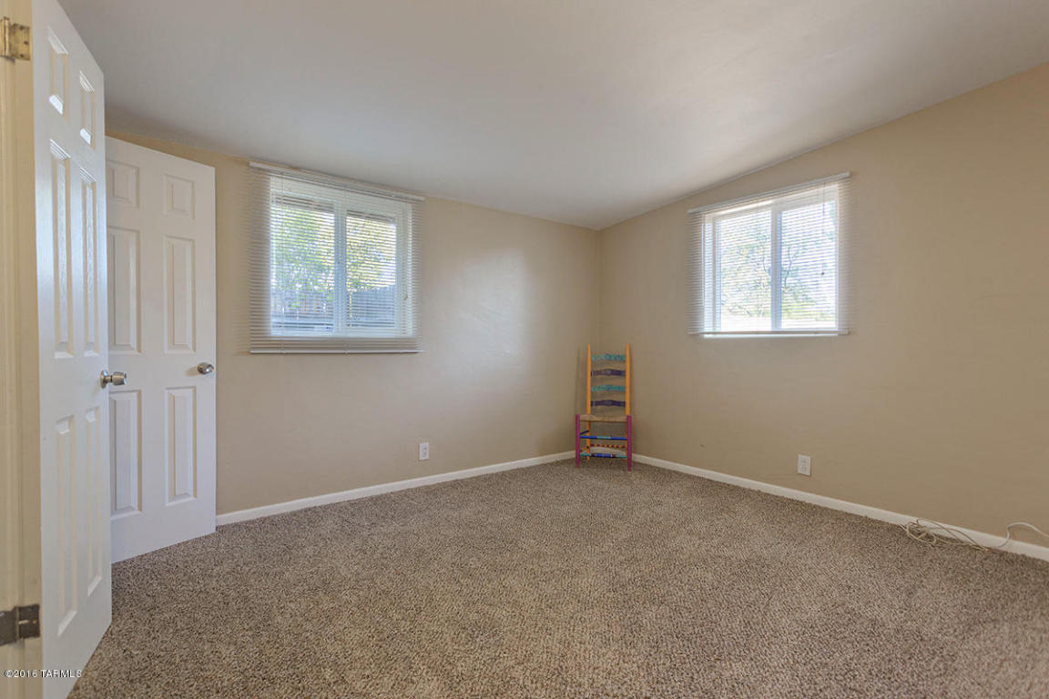 5056 E 3rd St, Tucson, AZ 85711 photo 3