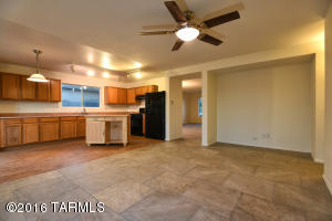 5943 E Tercel Dr, Tucson, AZ 85756 photo 6