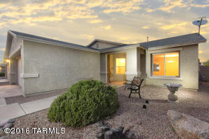 5943 E Tercel Dr, Tucson, AZ 85756 photo 1