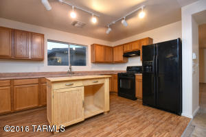 5943 E Tercel Dr, Tucson, AZ 85756 photo 8