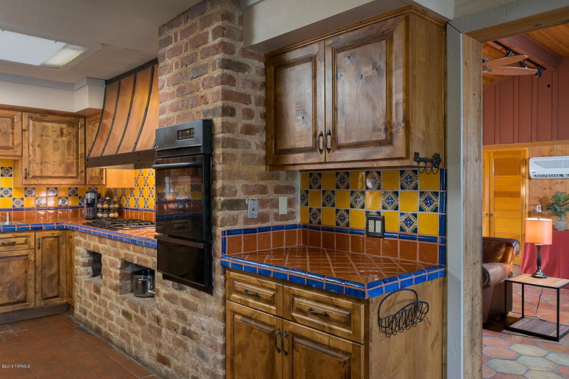 8840 E Bears Path Rd, Tucson, AZ 85749 photo 12