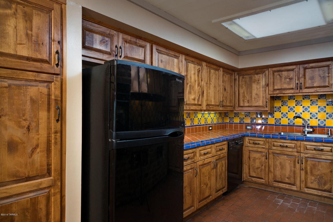 8840 E Bears Path Rd, Tucson, AZ 85749 photo 11