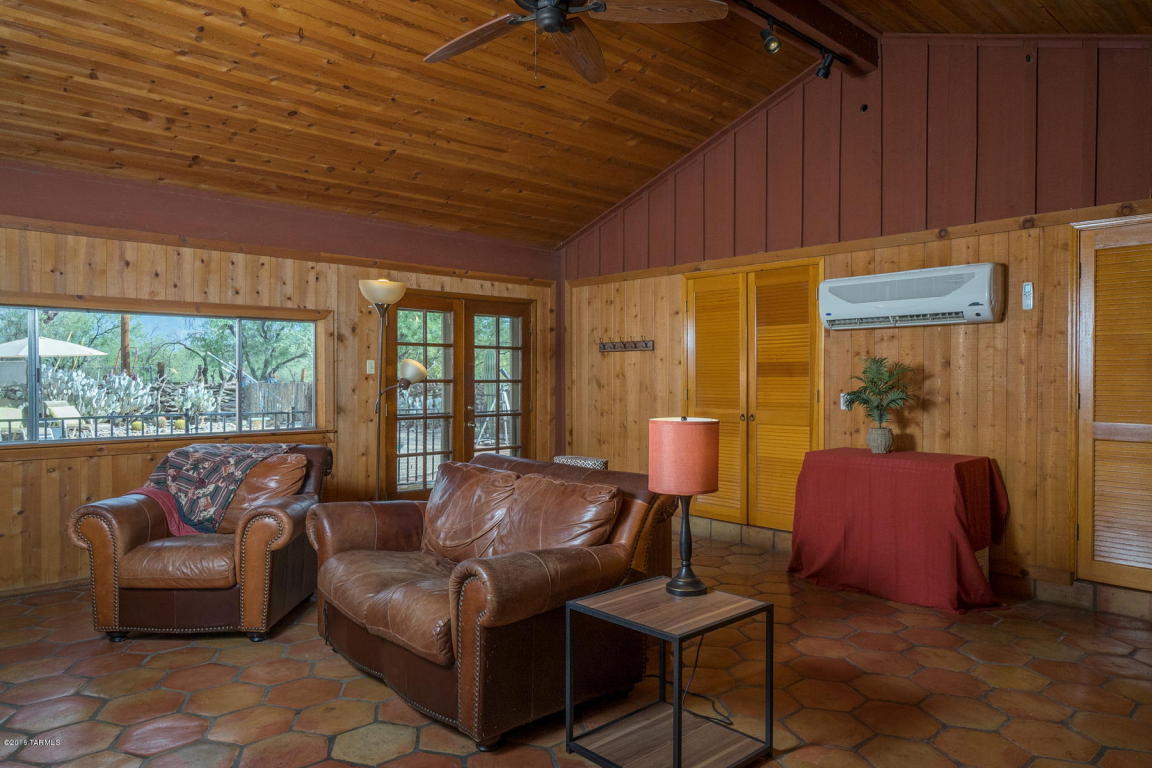8840 E Bears Path Rd, Tucson, AZ 85749 photo 3