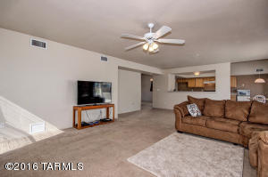 9637 E Paseo Del Tornasol Rd, Tucson, AZ 85747 photo 18