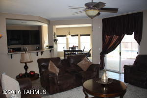 13353 E Almond Crest Dr, Vail, AZ 85641 photo 4