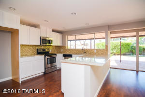 8739 E Dexter Dr, Tucson, AZ 85715 photo 6