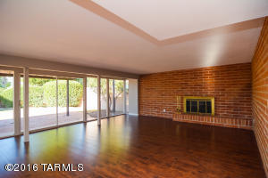 8739 E Dexter Dr, Tucson, AZ 85715 photo 4