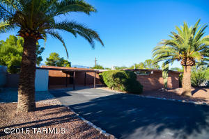 8739 E Dexter Dr, Tucson, AZ 85715 photo 1