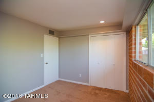 8739 E Dexter Dr, Tucson, AZ 85715 photo 17