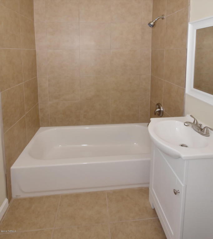 127 E 33rd St, Tucson, AZ 85713 photo 10
