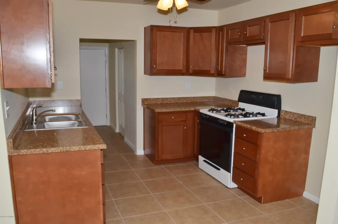 127 E 33rd St, Tucson, AZ 85713 photo 12