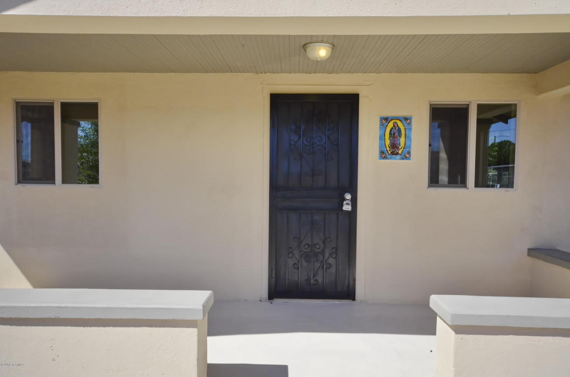127 E 33rd St, Tucson, AZ 85713 photo 2