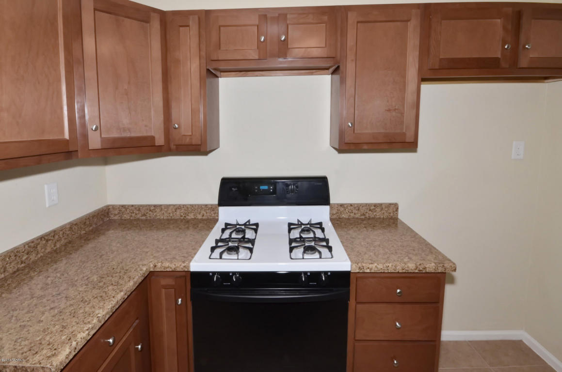 127 E 33rd St, Tucson, AZ 85713 photo 6