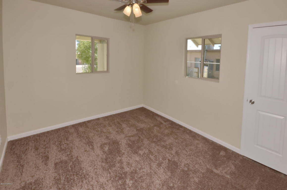127 E 33rd St, Tucson, AZ 85713 photo 8