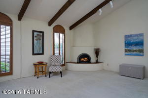7357 E Cascada Cir, Tucson, AZ 85715 photo 2