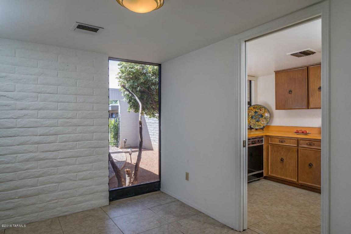 7861 E Hampton St, Tucson, AZ 85715 photo 11