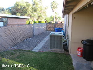 8411 E 5th St, Tucson, AZ 85710 photo 9