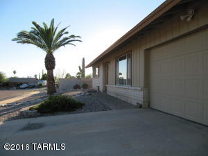 8411 E 5th St, Tucson, AZ 85710 photo 2