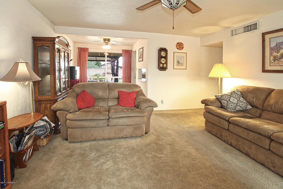 6517 Eli Dr, Tucson, AZ 85710 photo 4