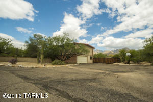 8235 E Rawhide Trl, Tucson, AZ 85750 photo 4