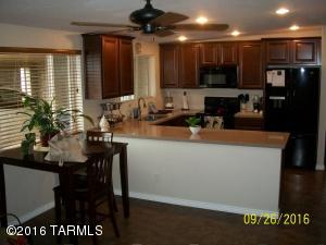 9364 E Stella Rd, Tucson, AZ 85730 photo 3