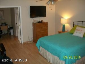 9364 E Stella Rd, Tucson, AZ 85730 photo 12