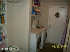 9364 E Stella Rd, Tucson, AZ 85730 photo 5
