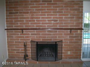 8421 E 5th St, Tucson, AZ 85710 photo 10