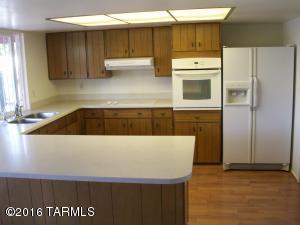 8421 E 5th St, Tucson, AZ 85710 photo 3