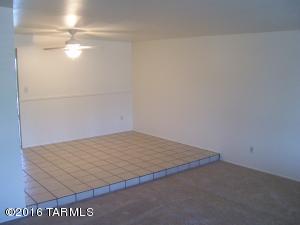 8421 E 5th St, Tucson, AZ 85710 photo 4
