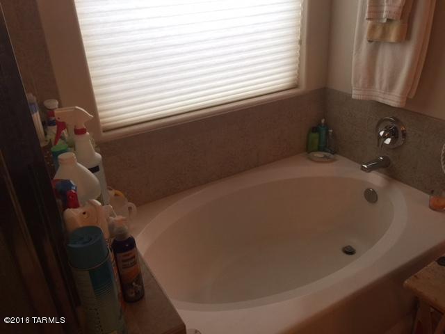 7622 E Picket Fence Ln, Tucson, AZ 85756 photo 16