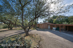 7041 E River Rd, Tucson, AZ 85750 photo 17