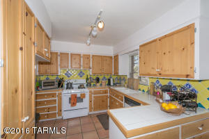 7041 E River Rd, Tucson, AZ 85750 photo 6
