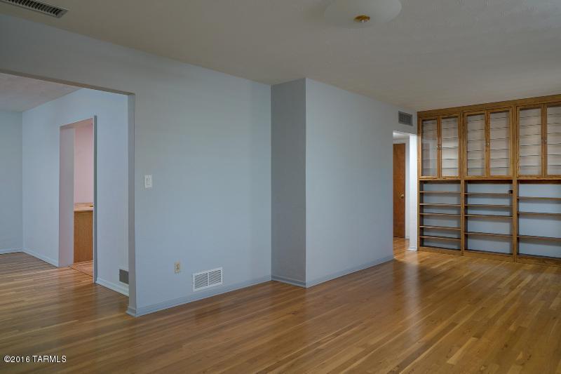 1133 E Hampton St, Tucson, AZ 85719 photo 2