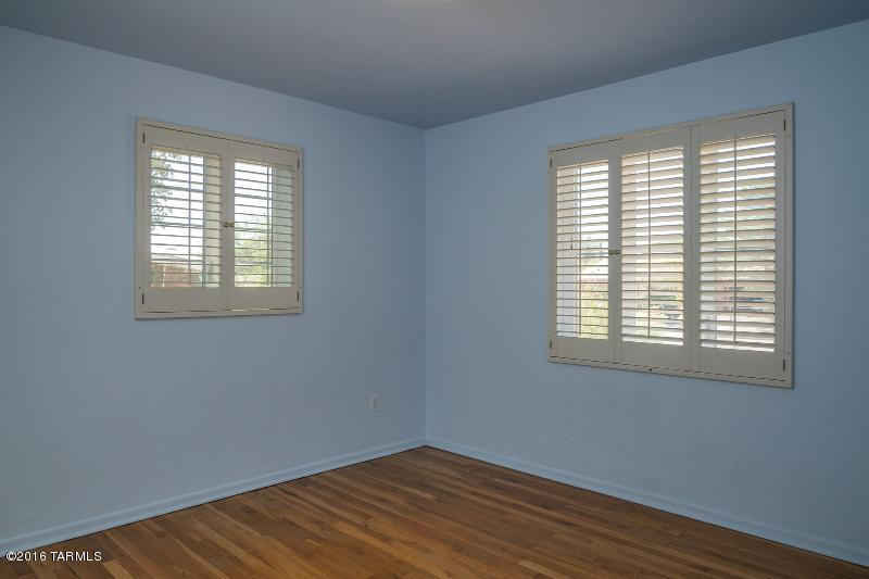 1133 E Hampton St, Tucson, AZ 85719 photo 4